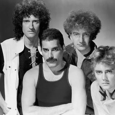 "Queen"'s image n.1
