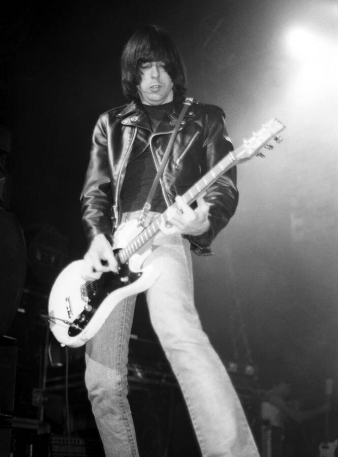 "Ramones"'s image n.2